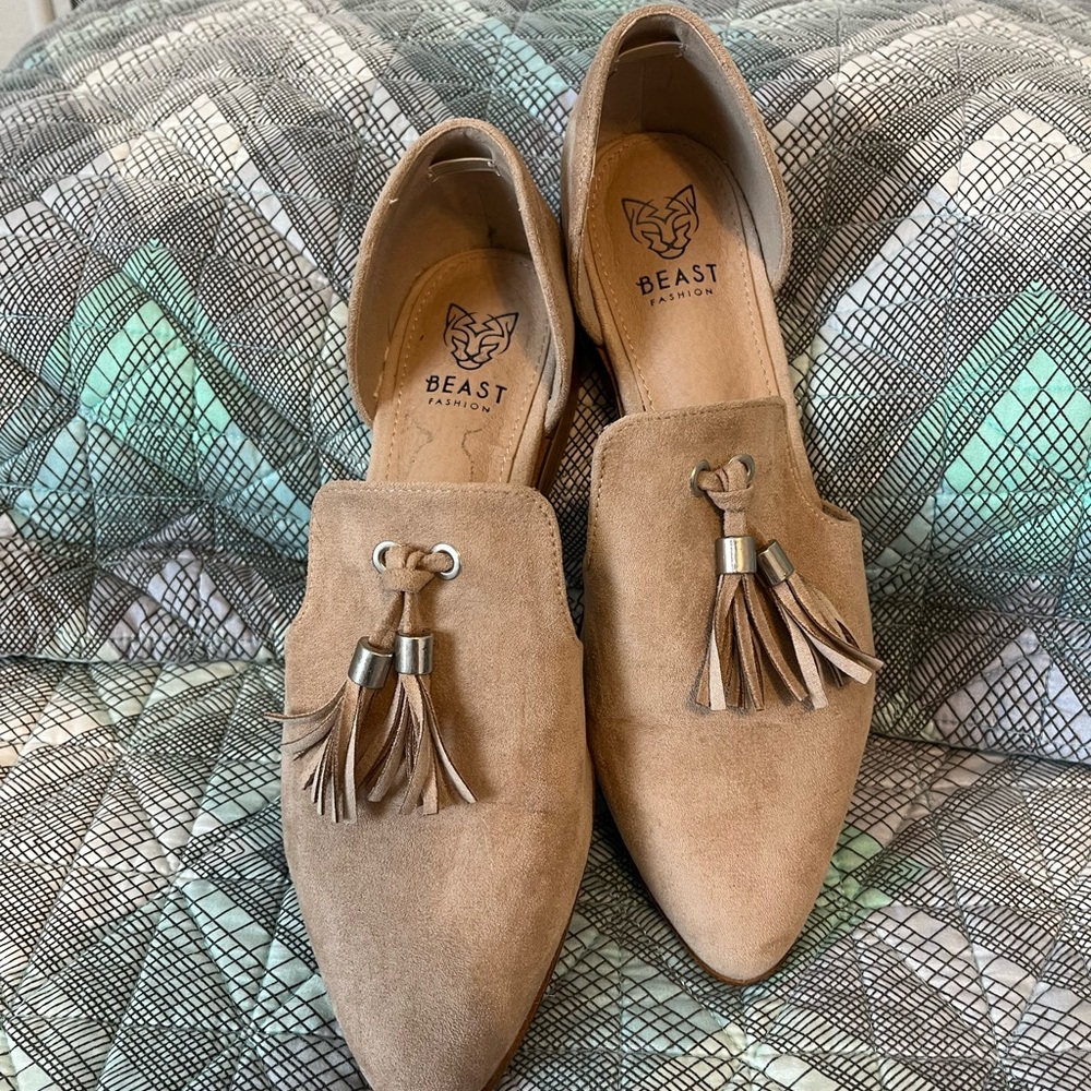 BEAST FASHION Women's Beige Tassel Loafers